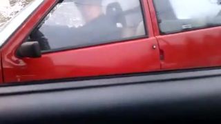 Poľsky Dedo sa snaží odparkovať