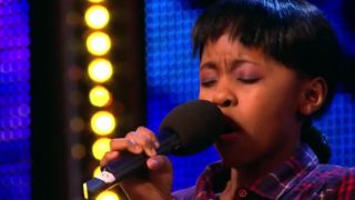 Asanda Jezile the 11yr old diva sings 'Diamonds'  Week 3 Auditio