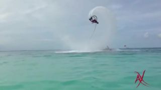 Dvojitý backflip na flyboarde