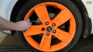Ako čistiť PLASTI DIP na diskoch