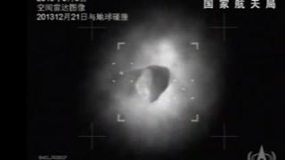 Čínsky vesmírny radar:Kométu ISON sprevádzajú dve telesá.