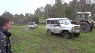 Subaru Forester vs UAZ