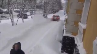 Keď má Rus službu na odhŕňanie snehu