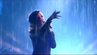 Rihanna - Diamonds (The X Factor UK)