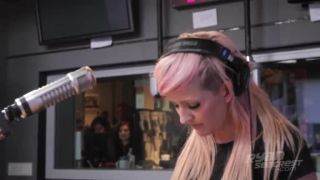 Ellie Goulding - Lights (Acoustic on Ryan Seacrest)
