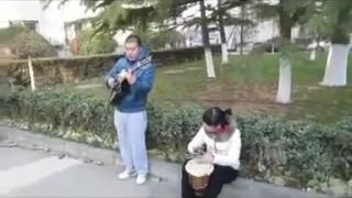 Tu hrať nebudete!