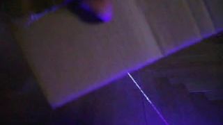 Test modrého lasera