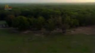 Votrelci davnoveku s01e03