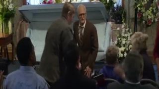 Bad Grandpa - Pohreb
