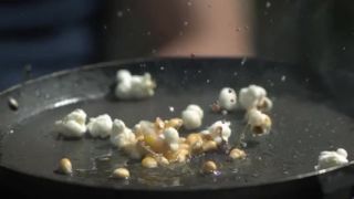 Slow - motion príprava pukancov
