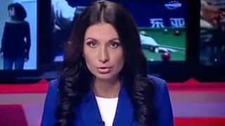 Ruská ´´ bezbrbtová´´ moderátorka