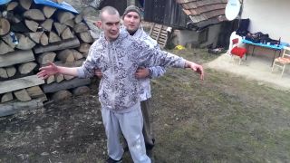 Obrana voči škrteniu, údery na body