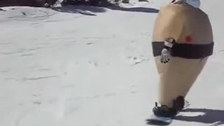 Sumo snowboarding