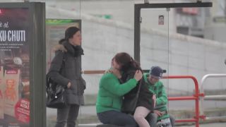 Olizovanie sa na verejnosti