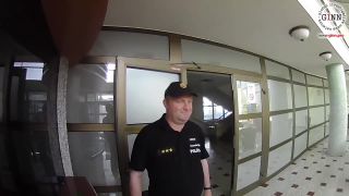 Tlačová konferencia pre vyvolených? Kto je správny novinár?