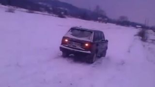 Range rover vs snehova stena