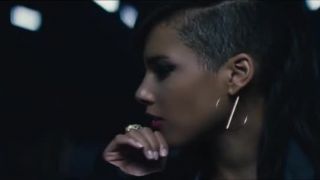 Alicia Keys Feat. Kendrick Lamar - It's On Again