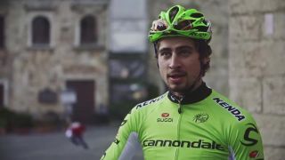 Peter Sagan si zajadzil s Marcom Fontanom