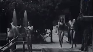 Kostolányiová & Krajíček - Každý muž by mal byť mužom