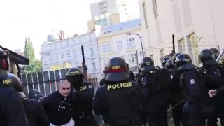 Pochod proti Cigánom v Česku.