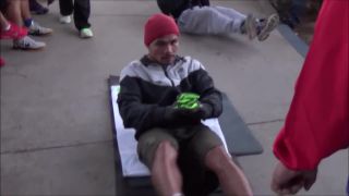 Manny a cvičenie brucha