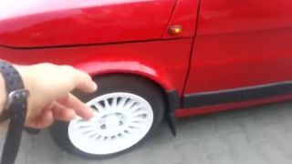 Niech pani nie dotyka paľcami!