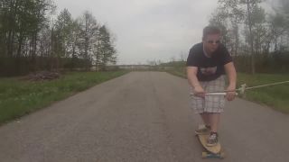 Pád na longboarde v 60 km/h