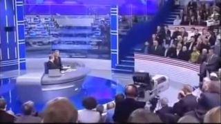 Putin o Johnu McCainovi a smrti Kaddáfího