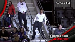 Ochrankár "Dancing Usher" opäť v akcii