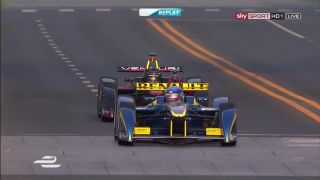 Nick Heidfeld a jeho hrozivá nehoda počas Formule E