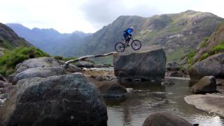 Danny MacAskill a jeho hrebeňovka