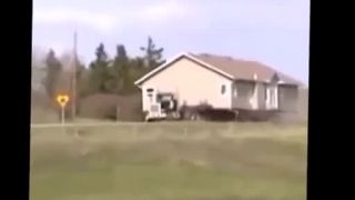 Keď je priateľka sama doma