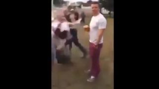 Nabral ho zákerne zozadu