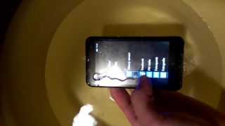 Načo si kupovať vodeodolný mobilný telefón.Nokia lumia 625 