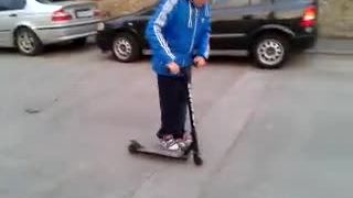 Kolobežkári v Senici - Námestie Slobody - tutorial 2