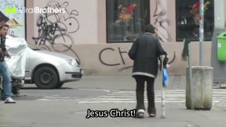 Chlapci z ViralBrothers darovali bezdomovcovi s dobrým srdcom 1