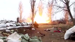 Ukrajinská BVP-2 vs. RPG-7 (Donbas)