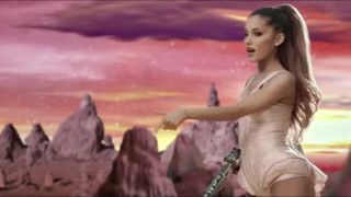 Ariana Grande ft.Zedd - Break Free