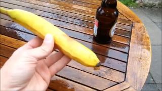 Ako otvoriť pivo pomocou banána