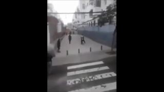 Chybička sa pritrafí aj pri práci