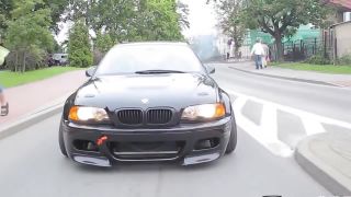 Bmw M3 driftuje v meste