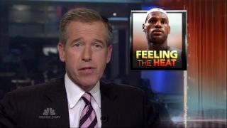 Moderátor Brian Williams rapuje
