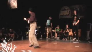 Gumení chlapci  Karol Zajac  solo dance  BBOY SESSION 2010