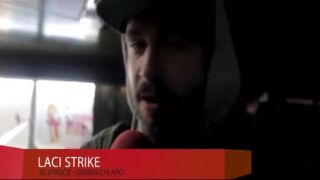 Gumení Chlapci 30 Výročie Spots v podchode