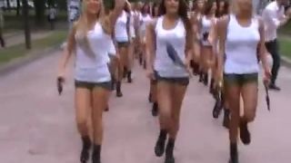 Ruske vojacky v naborovom videu