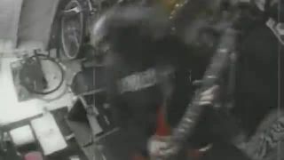 Exodus - Throwing down