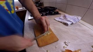 Nikdy nehovor nikdy, Moja cesta - 5. Pondelok