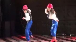 Locking  -  DVE MALE JAPONKY SU FAKT DOBRE -  CREW Shamrock