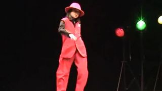 Maika  -  velmi dobra  užasna tanečnica  dance sutaž japonci 