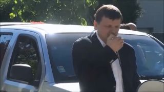 Stretnutie pred vilou zlodeja!